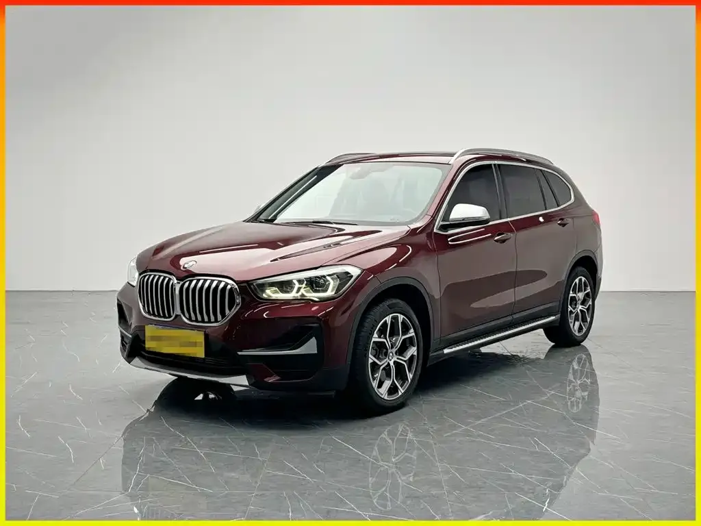 BMW X1 — фото 1
