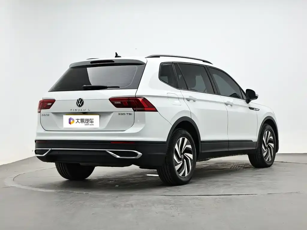 Volkswagen Tiguan L — фото 2