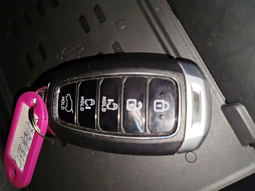 Hyundai Custo — фото 2