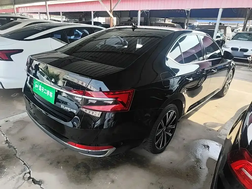 Skoda Superb — фото 6