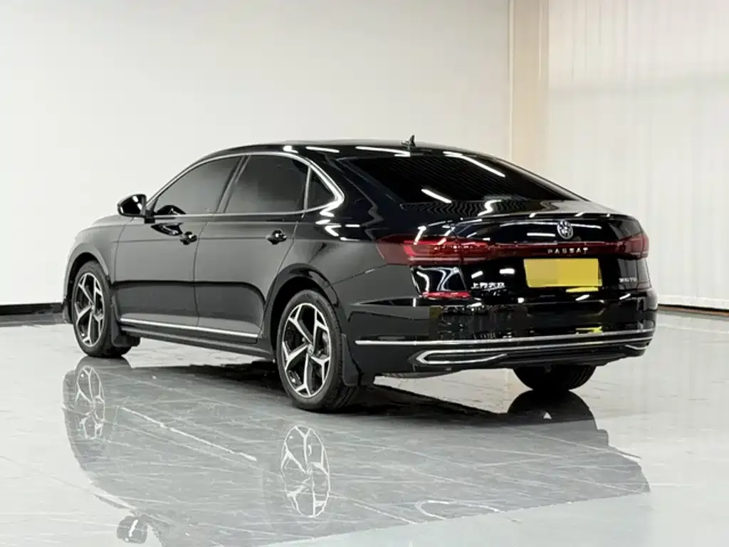 Volkswagen Passat — фото 2