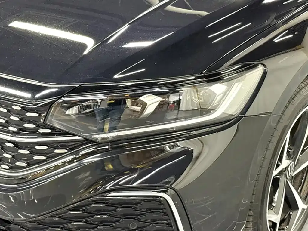 Volkswagen Passat — фото 6