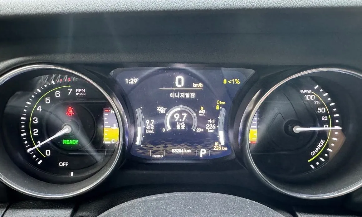 Jeep Wrangler — фото 10