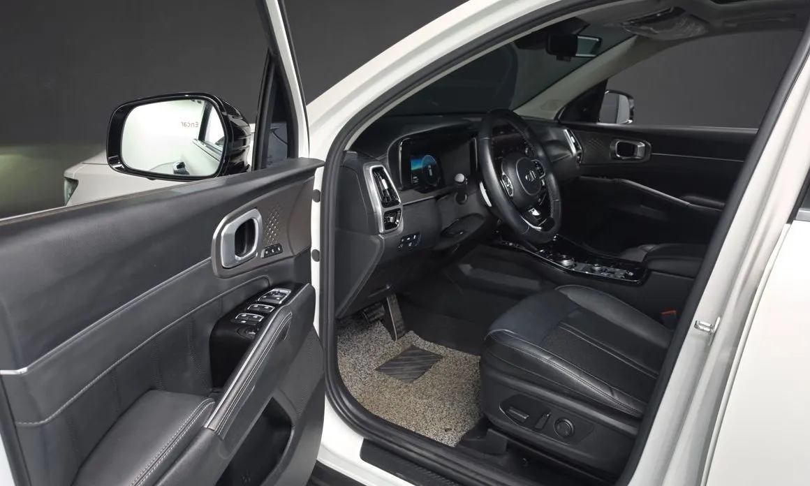 Kia Sorento — фото 10