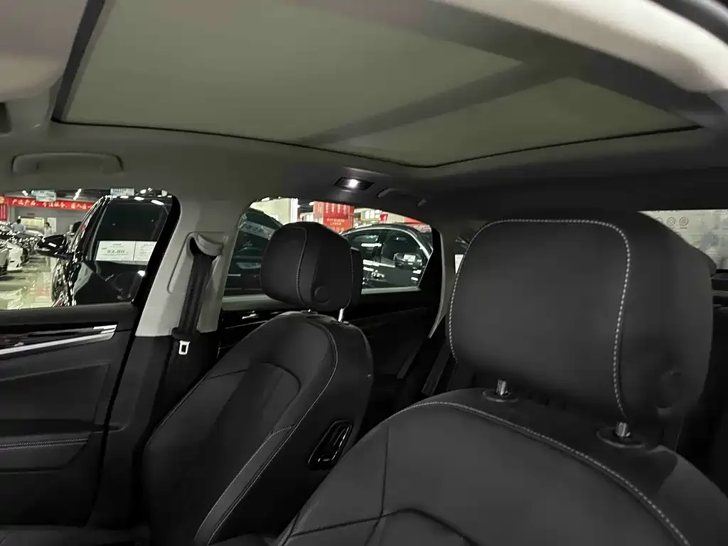 Volkswagen Passat — фото 2