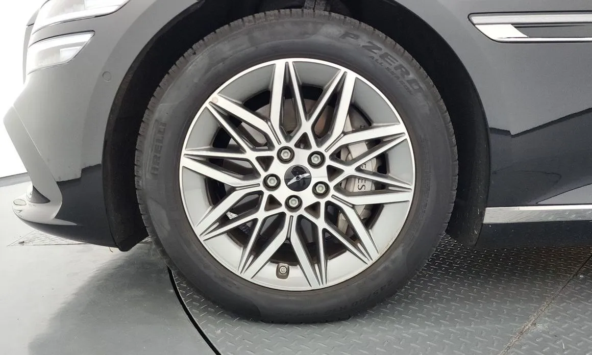 Genesis G80 — фото 10