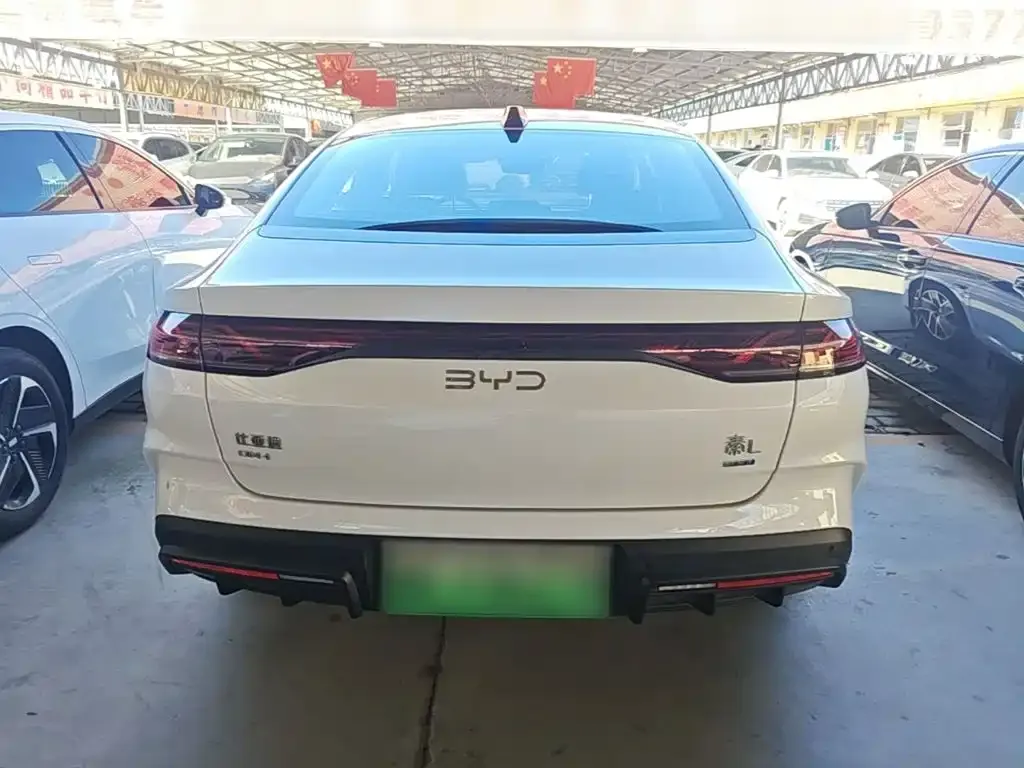 BYD Qin L — фото 8