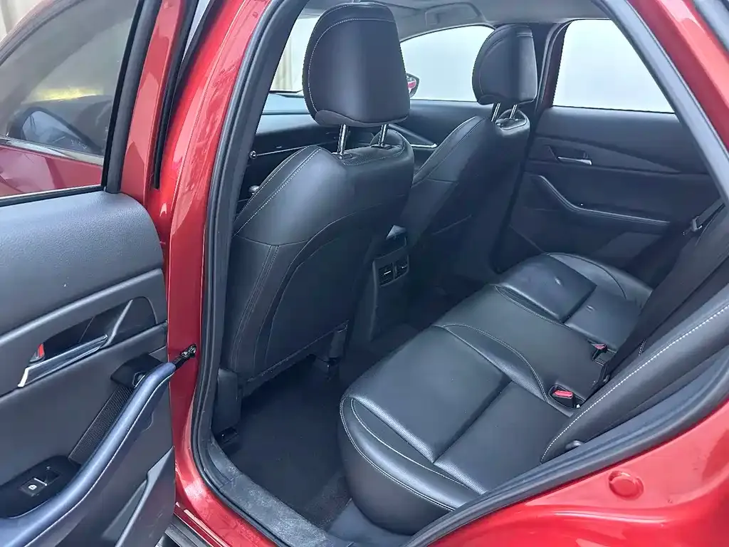 Mazda CX-30 — фото 9