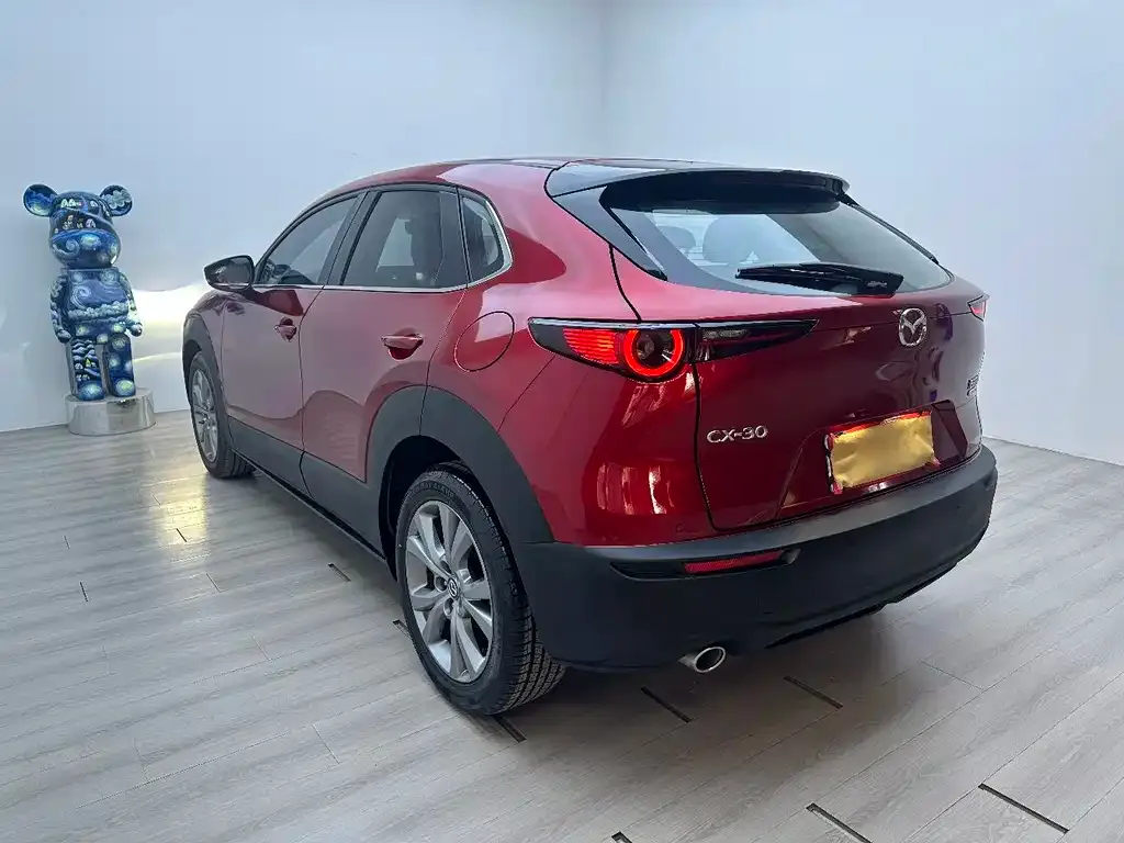 Mazda CX-30 — фото 10