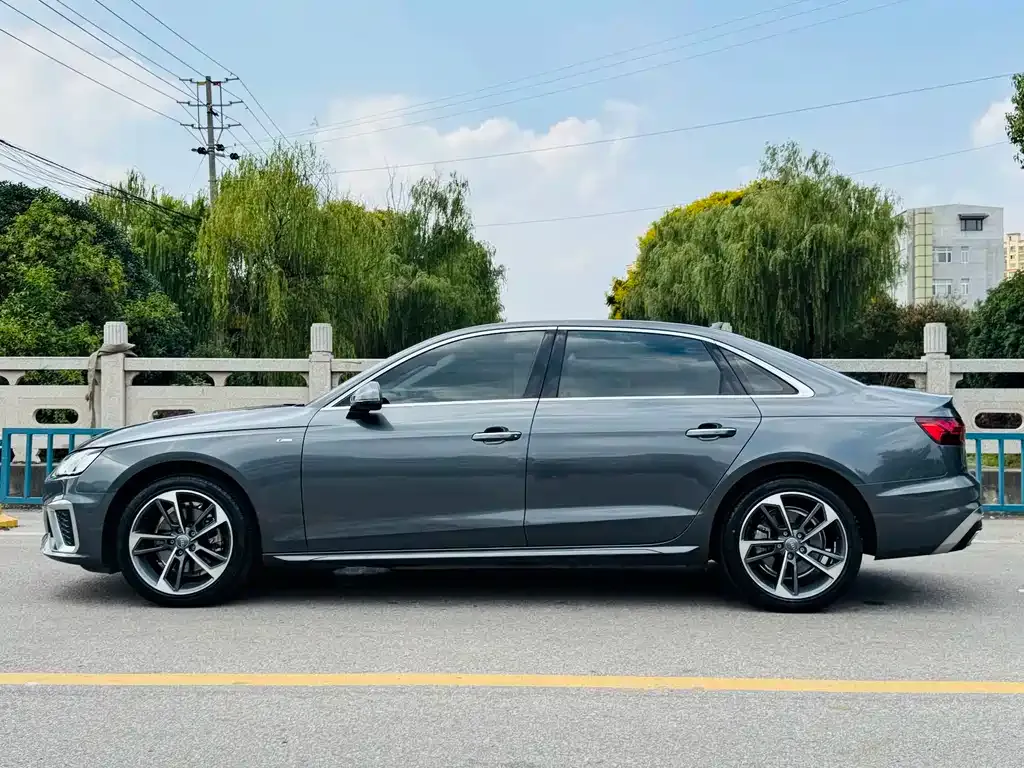 Audi A4L — фото 6