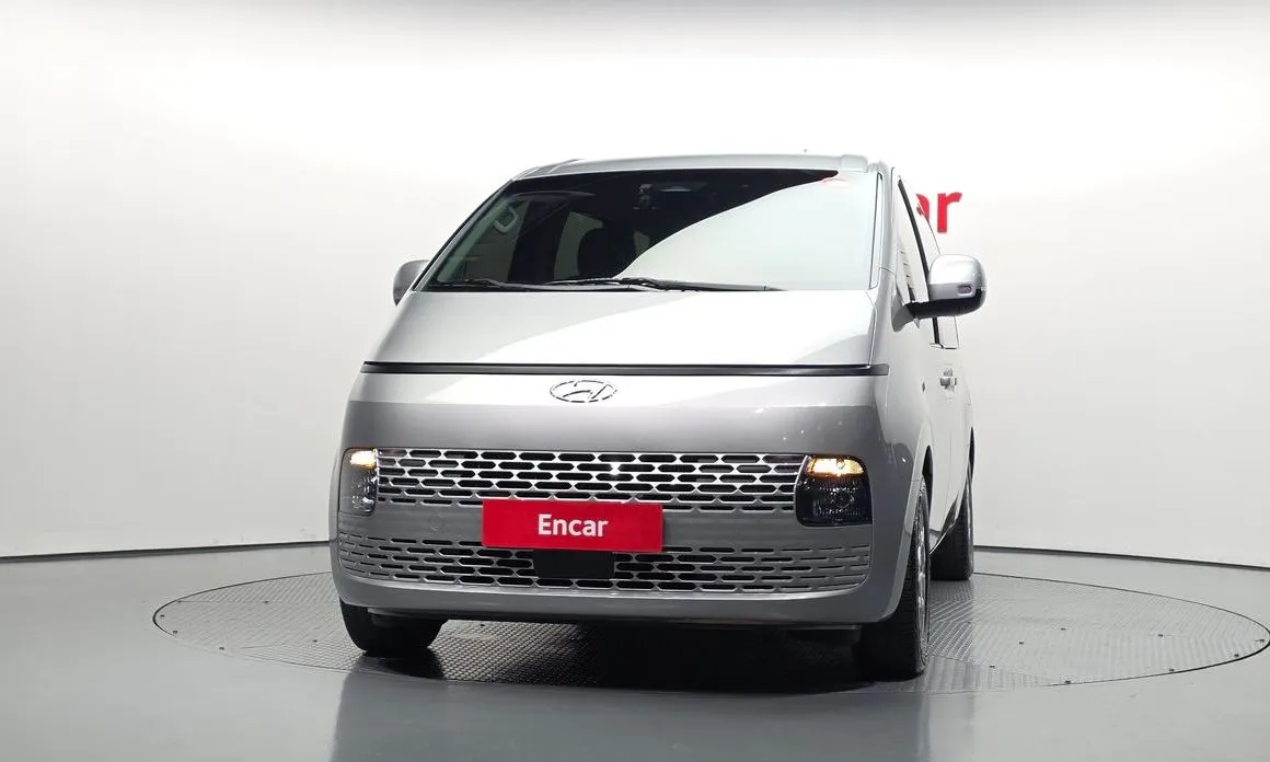 Hyundai Staria — фото 2