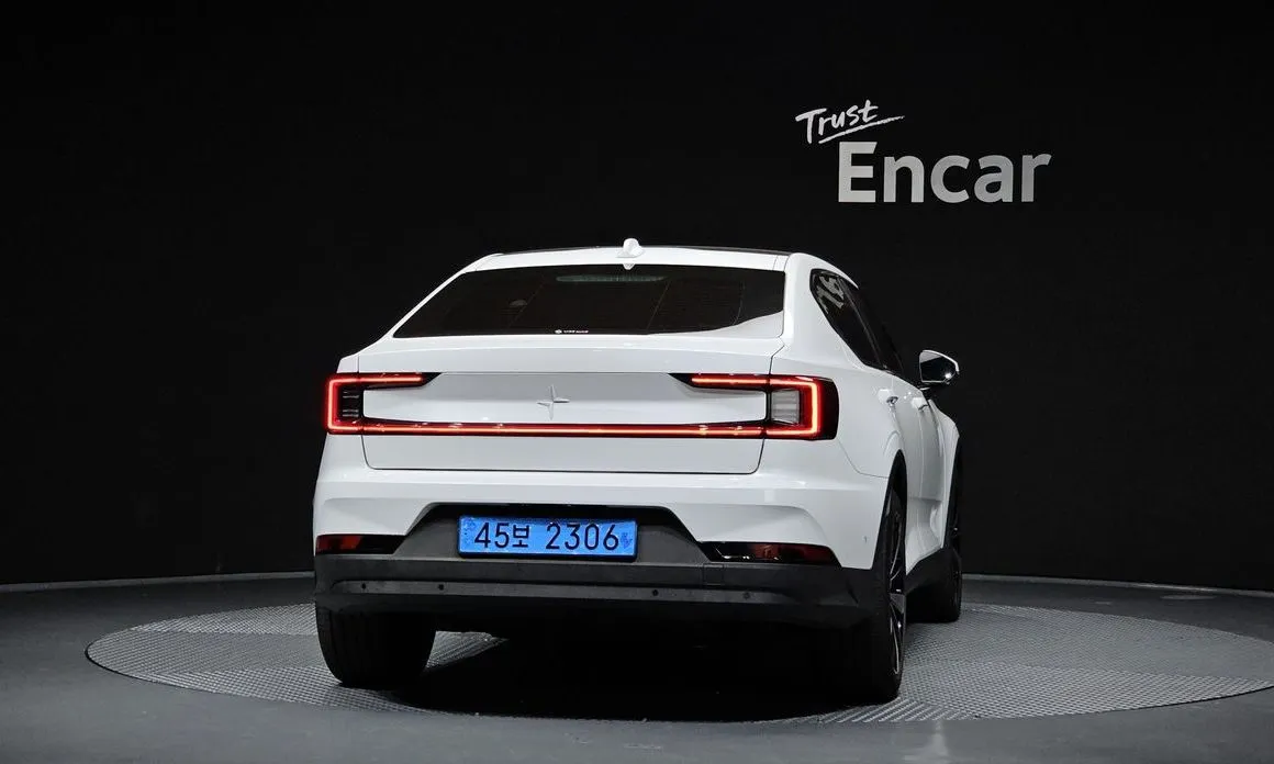 Polestar Polestar 2 — фото 5