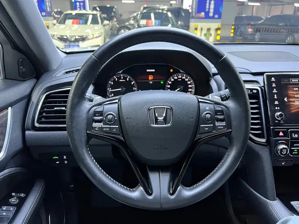 Honda UR-V — фото 6