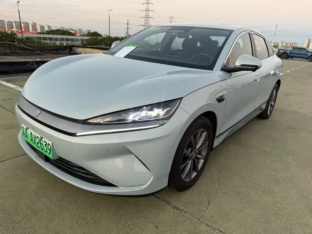 BYD Qin L — фото 1