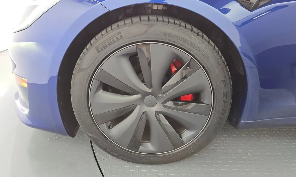 Tesla Model S — фото 3