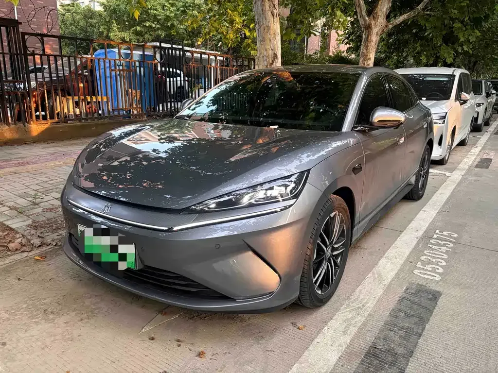 BYD Qin L — фото 1