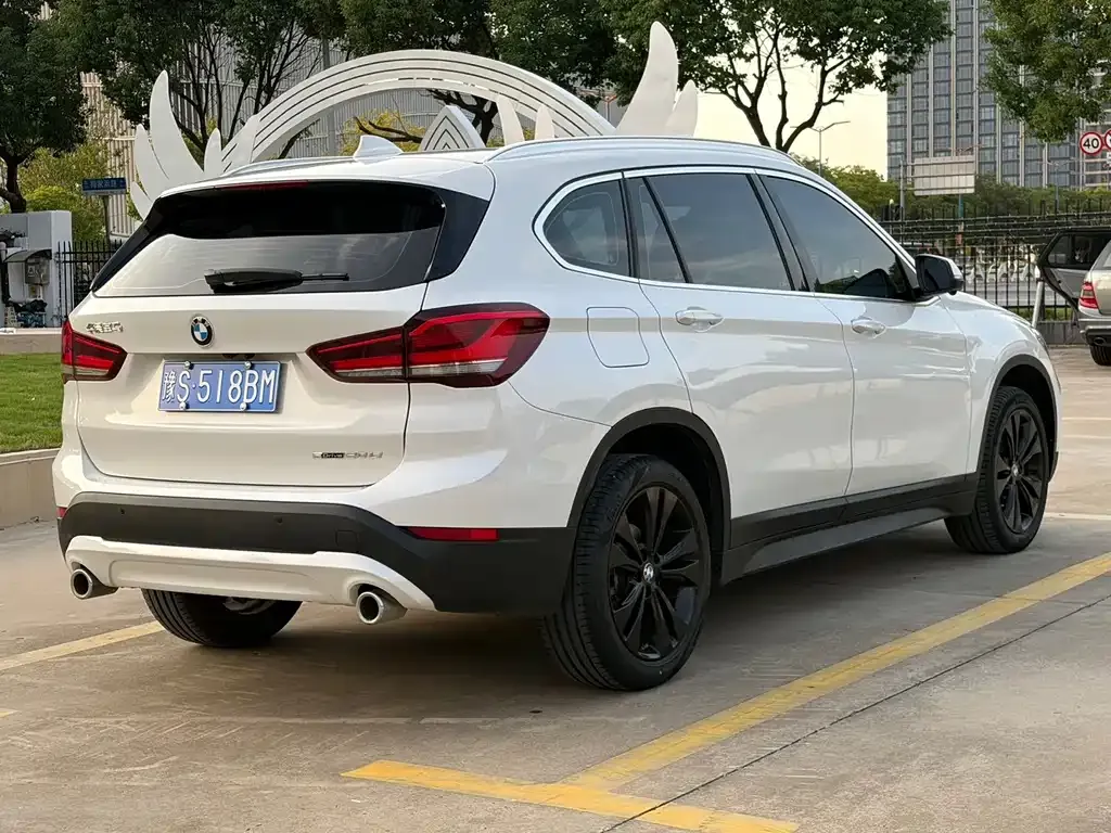 BMW X1 — фото 6