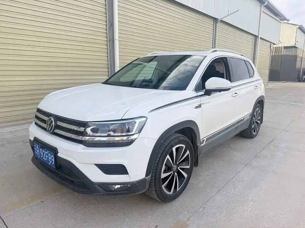 Volkswagen Tharu — фото 1