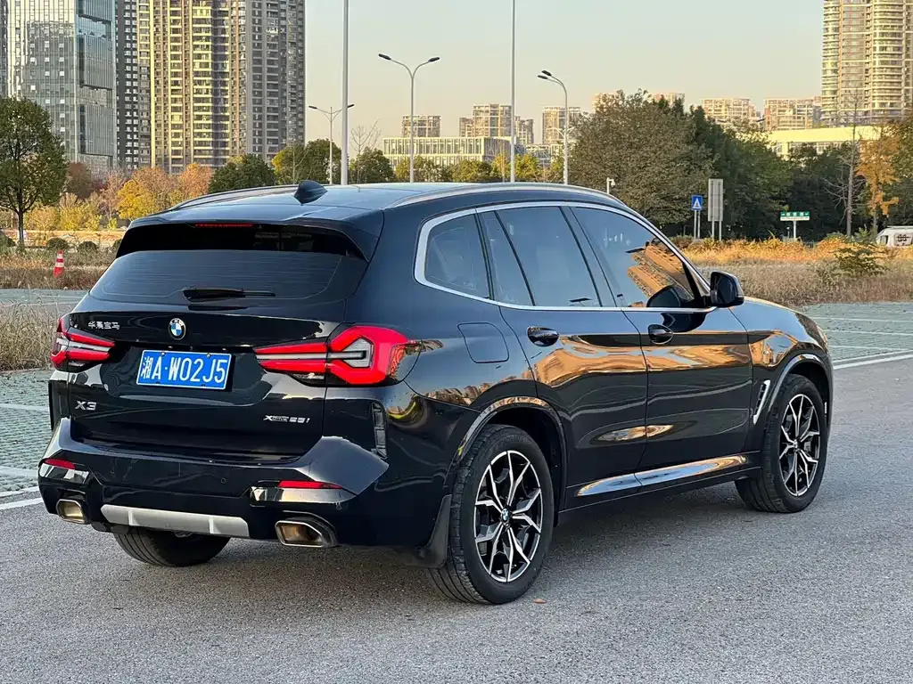 BMW X3 — фото 9