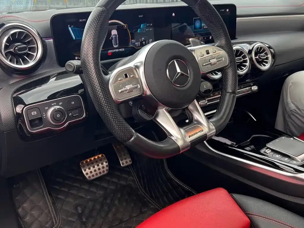 Mercedes-Benz A-Class AMG — фото 6