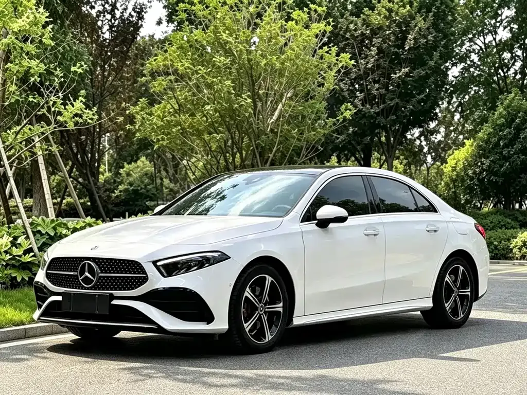 Mercedes-Benz A-Class — фото 1