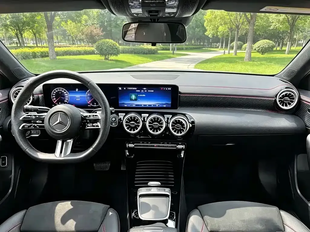 Mercedes-Benz A-Class — фото 4