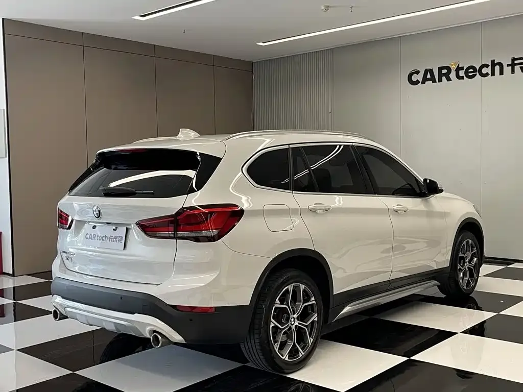 BMW X1 — фото 3