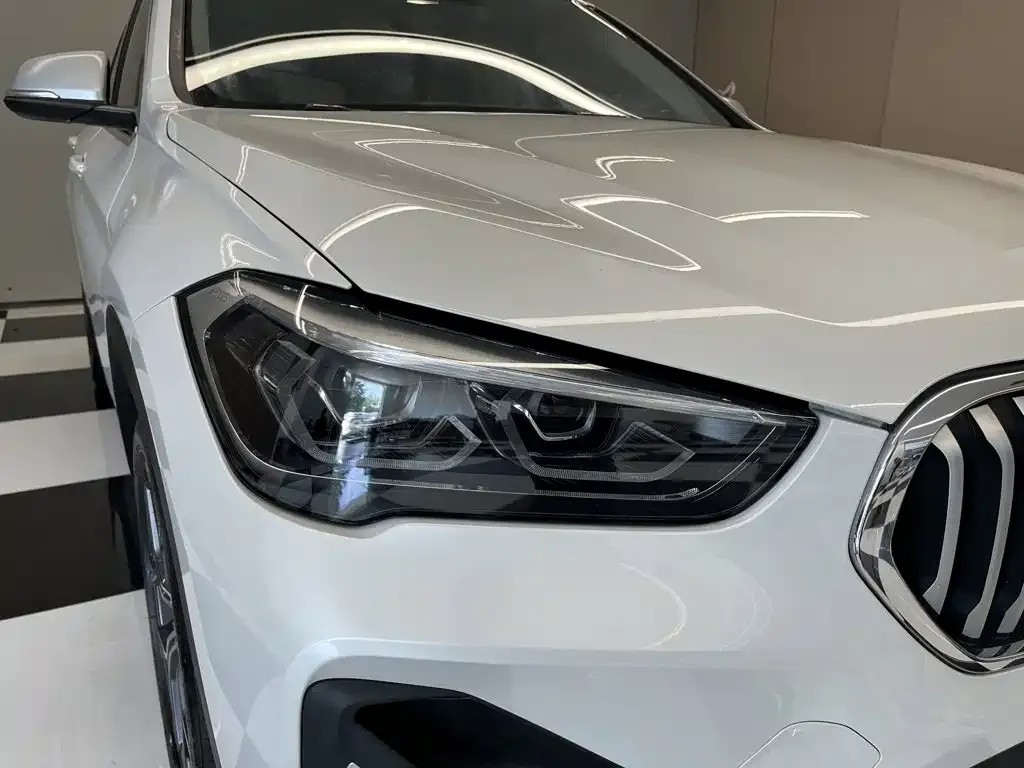 BMW X1 — фото 10