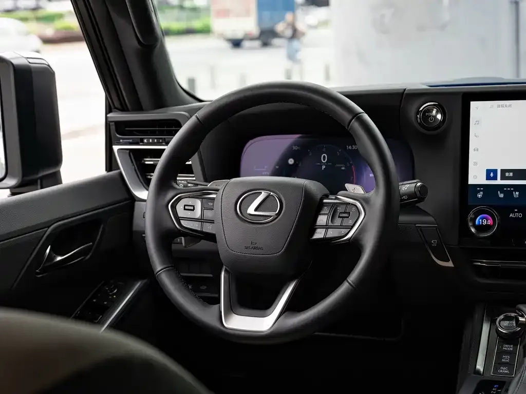 Lexus GX — фото 3