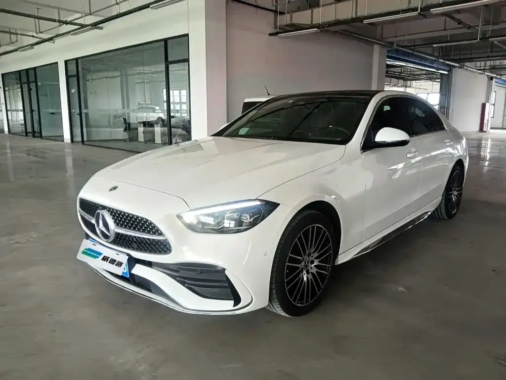Mercedes-Benz C-Class — фото 1