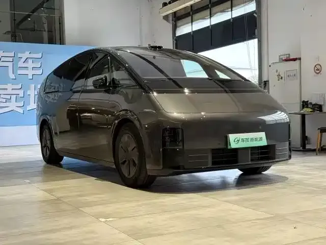 Li Auto MEGA — фото 2