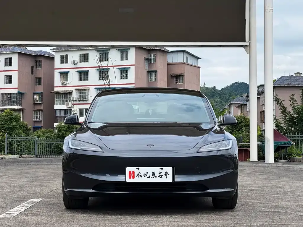 Tesla Model 3 — фото 6