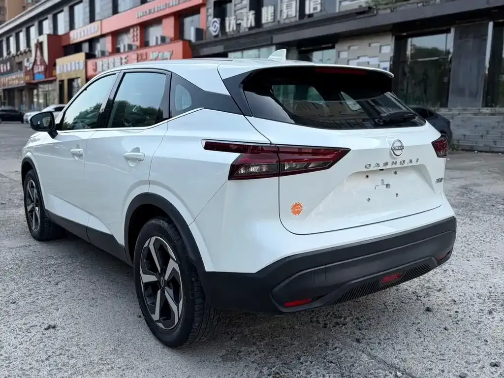 Nissan Qashqai — фото 5
