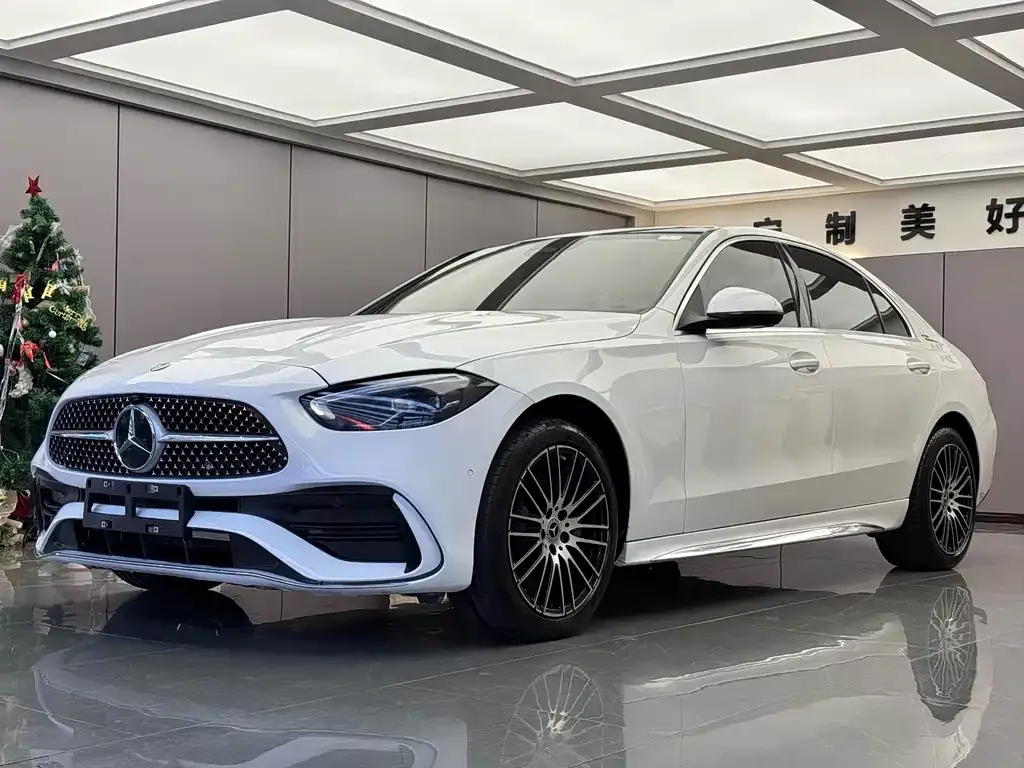 Mercedes-Benz C-Class — фото 1