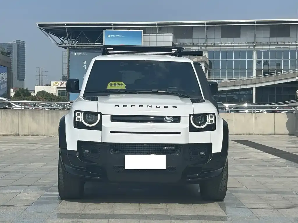 Land Rover Defender — фото 10