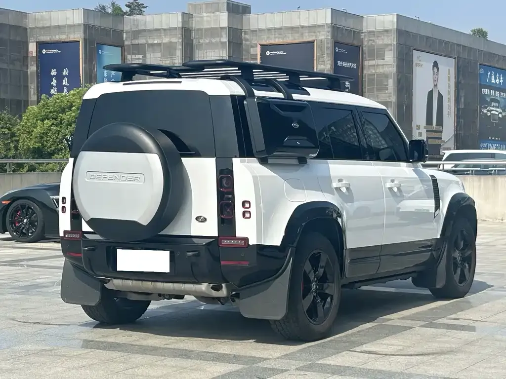 Land Rover Defender — фото 8