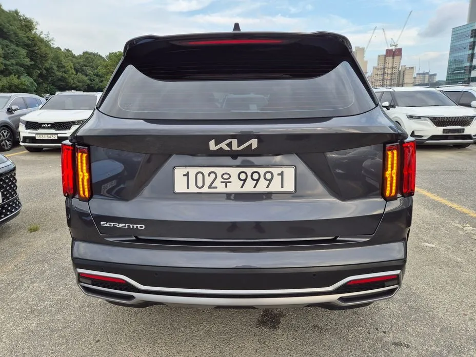 Kia Sorento — фото 9