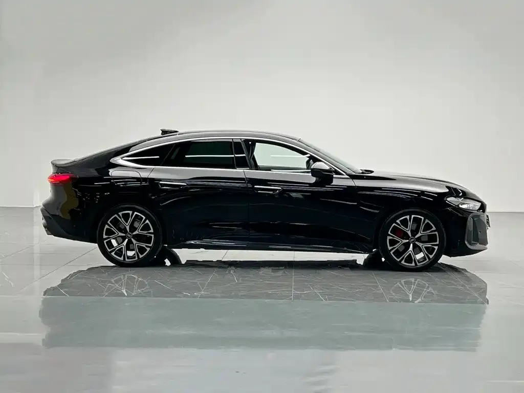 Audi A5L Sportback — фото 7