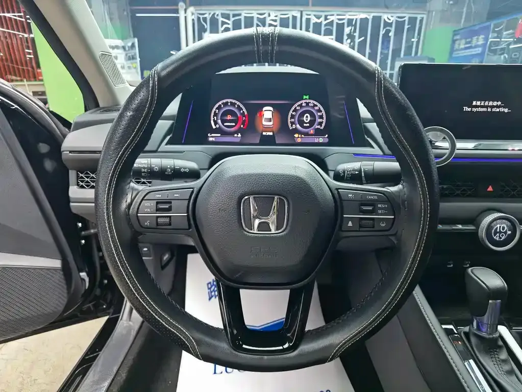 Honda Accord — фото 10