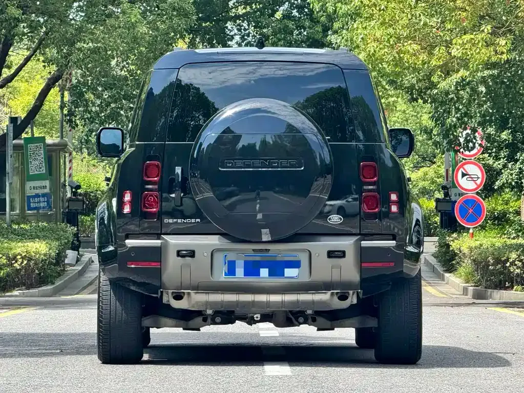 Land Rover Defender — фото 8
