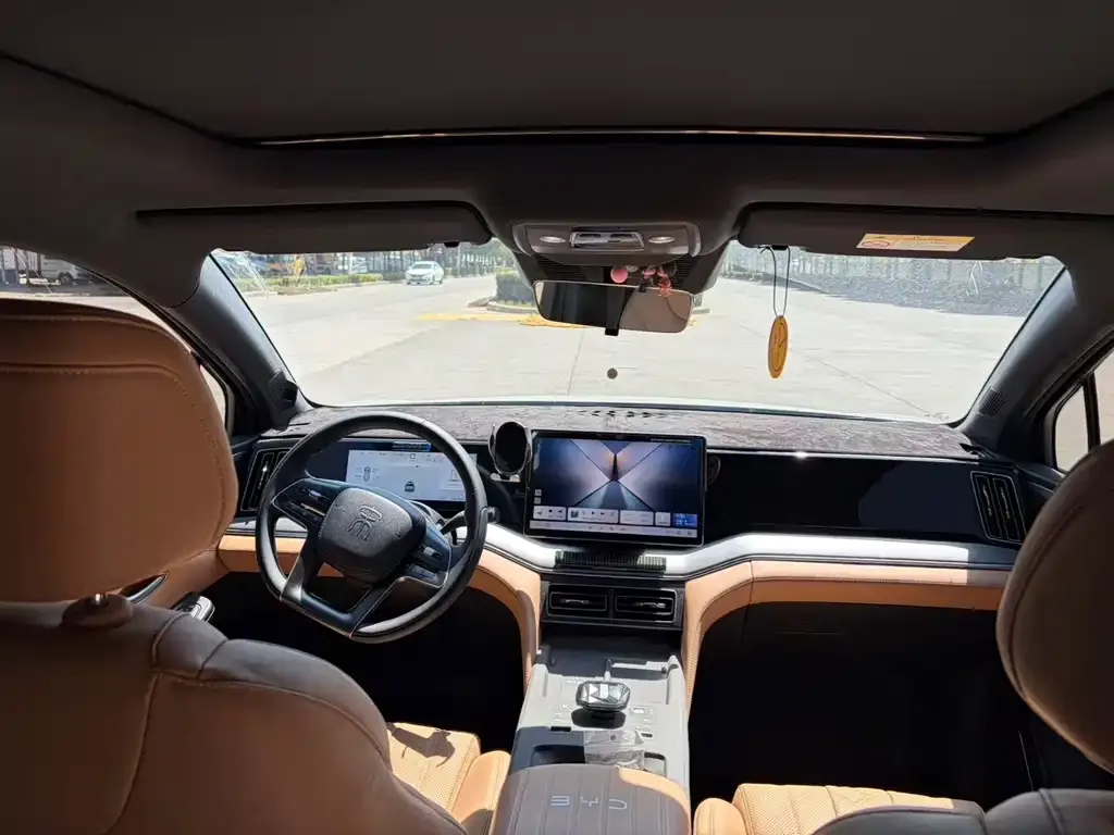BYD L DM-i — фото 2