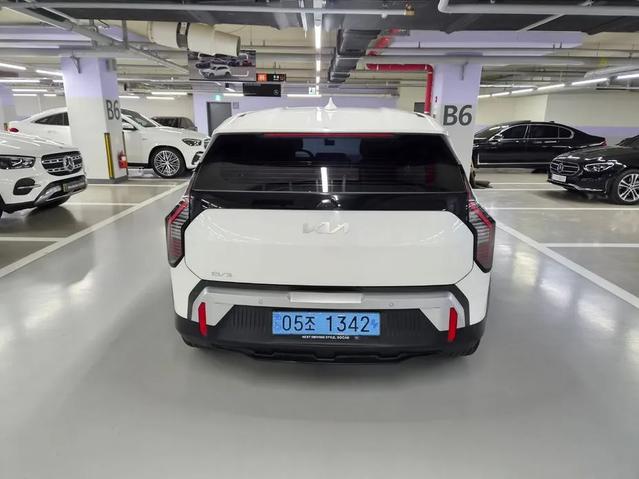 Kia EV3 — фото 9
