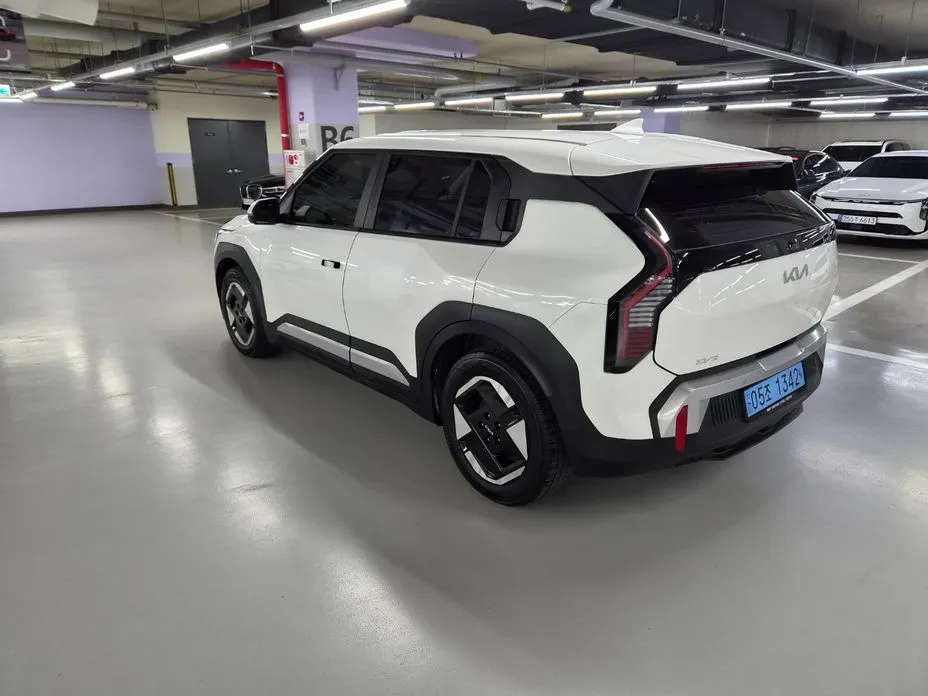 Kia EV3 — фото 6