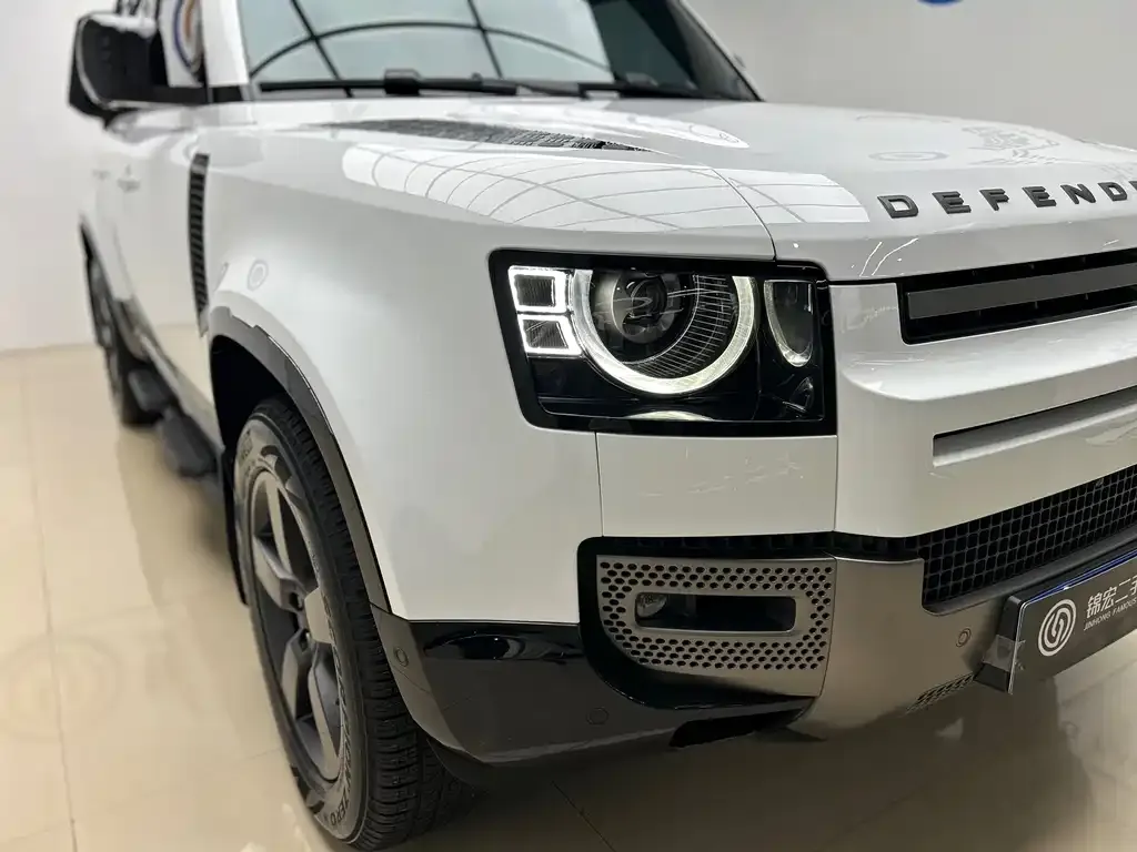 Land Rover Defender — фото 6