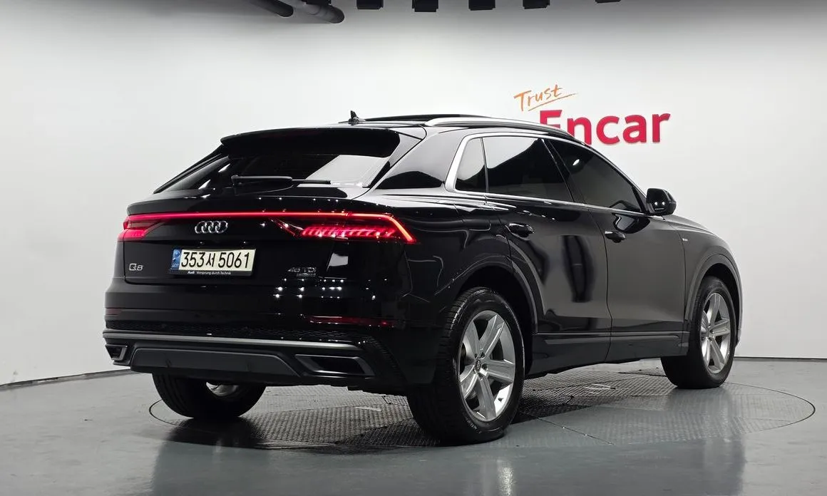 Audi Q8 — фото 3