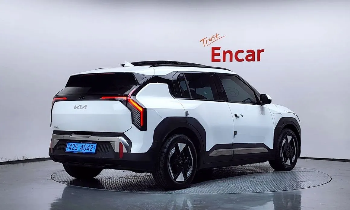 Kia EV3 — фото 10