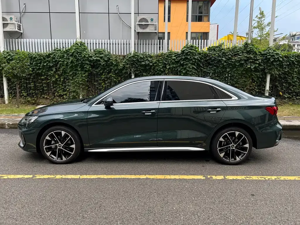 Audi A3 — фото 8