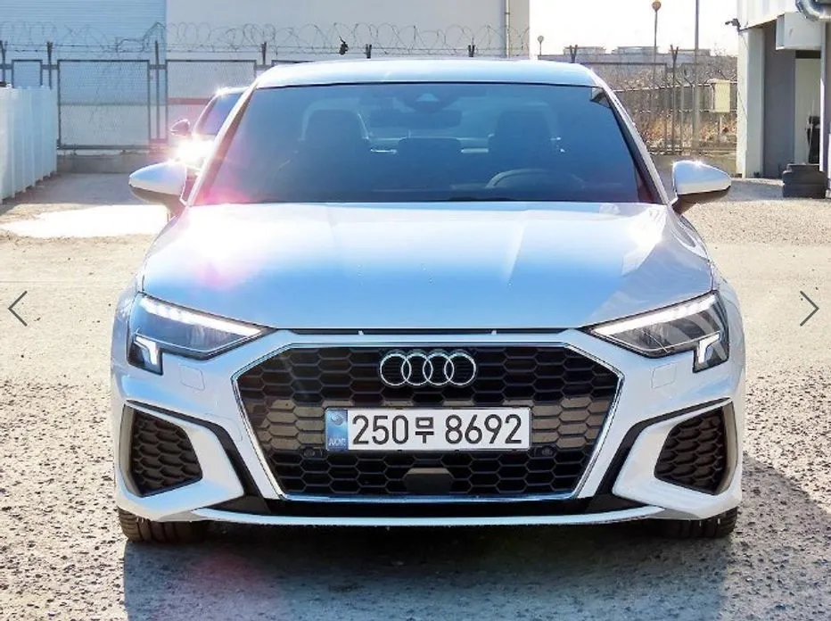 Audi A3 — фото 1