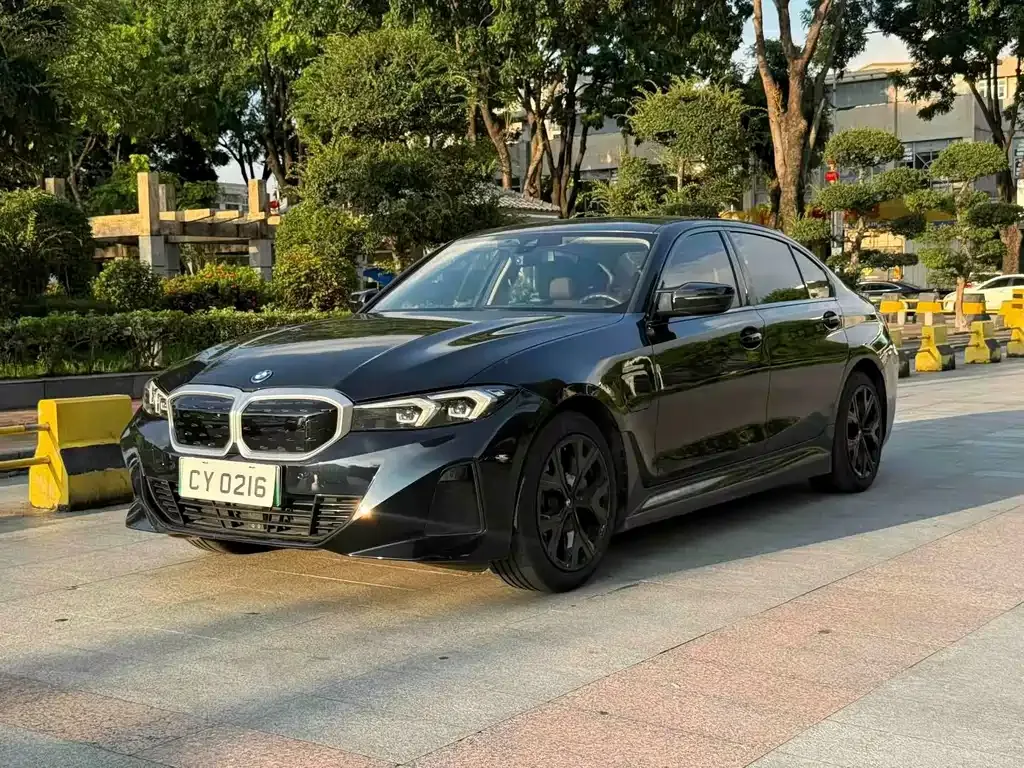 BMW i3 — фото 1