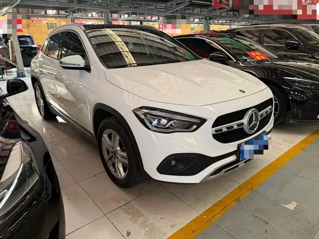 Mercedes-Benz GLA — фото 10